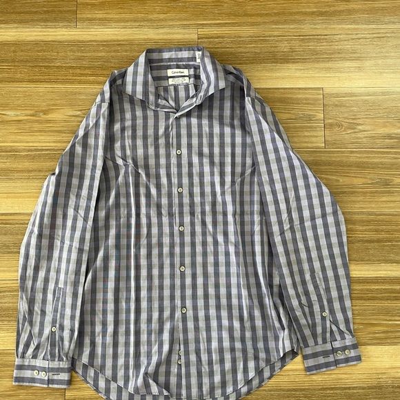Men’s Button Down - Picture 5 of 8